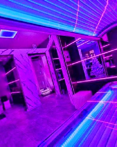 Cony Angol escort