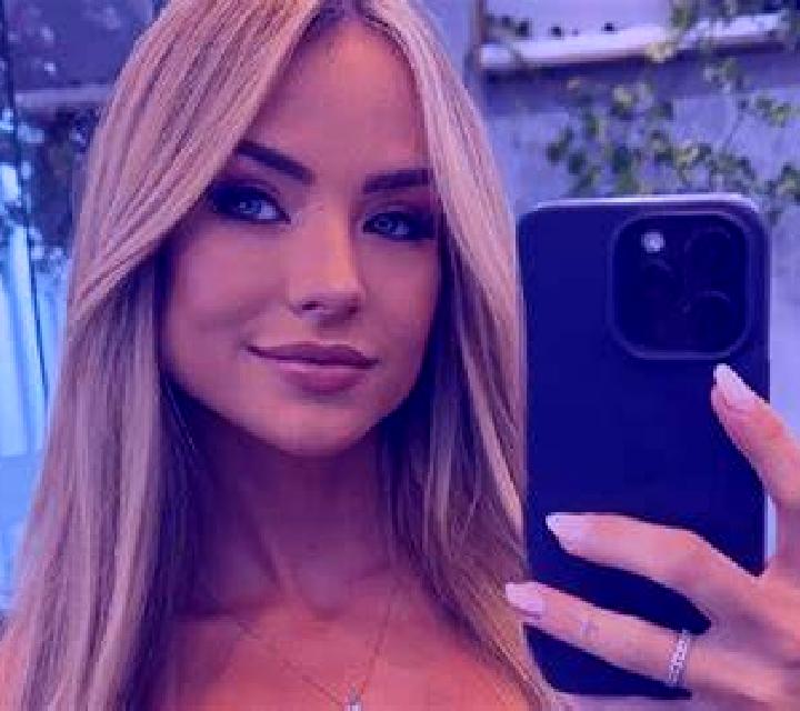 Gabriela Fresia escort