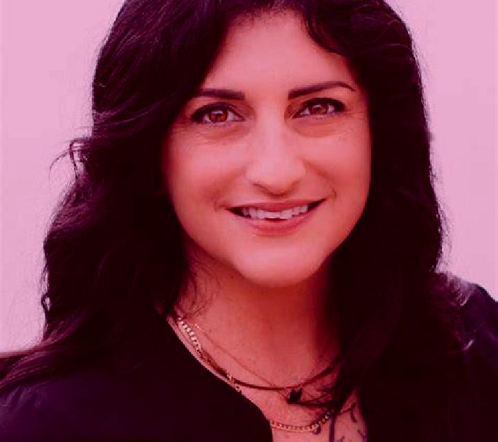 Martina 2 Santa Cruz escort