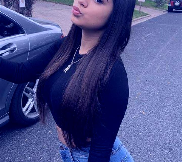 Renata 3 Chonchi escort